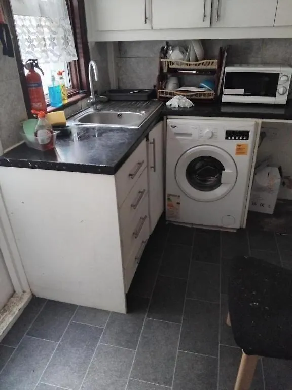 Big Room In A New House With Extra Bed Erith Bed & Breakfast